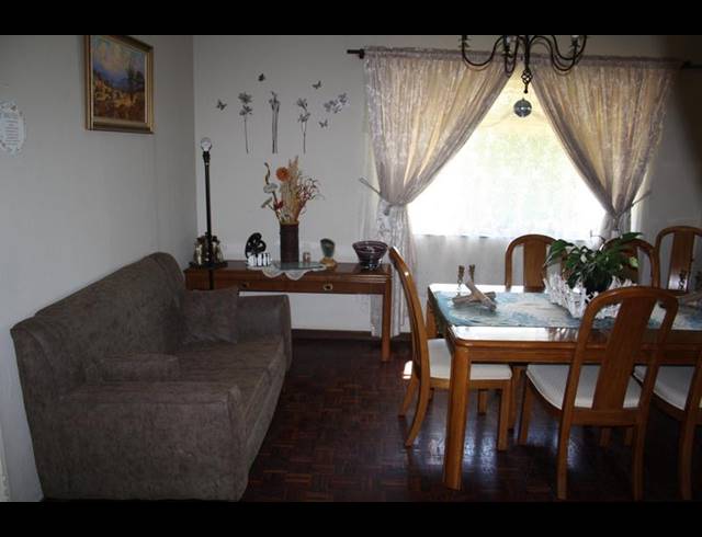 3 BEDROOM HOUSE FOR SALE IN STRATHMORE PARK